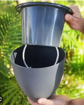 Vaso Autoirrigável EGG 19x21 cm Marrom Taupe – Vasart